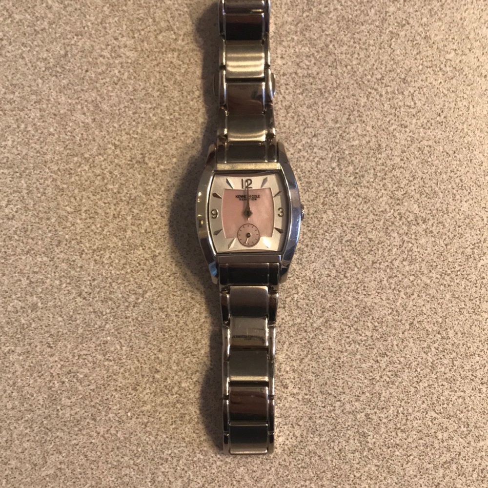 Kenneth Cole reaction watch